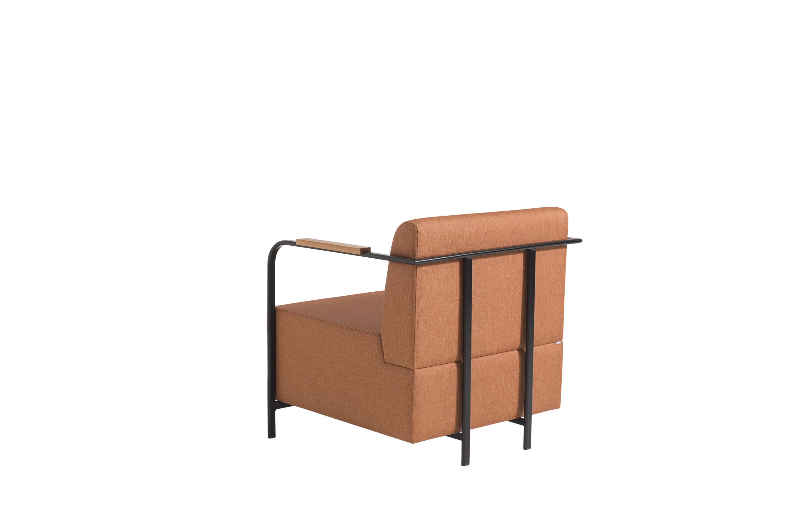 Poltronas  Poltrona Rose  701010013 – SE822 – Estrutura Preto Fosco – Braços Castanho Starmobile Design